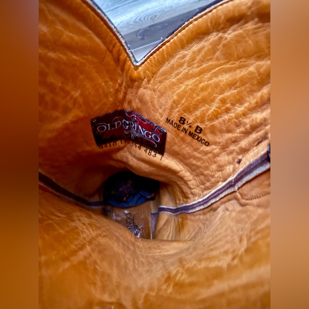 Old Gringo Cowboy Boots with White Stitching of a phoenix - Picture 7 of 15